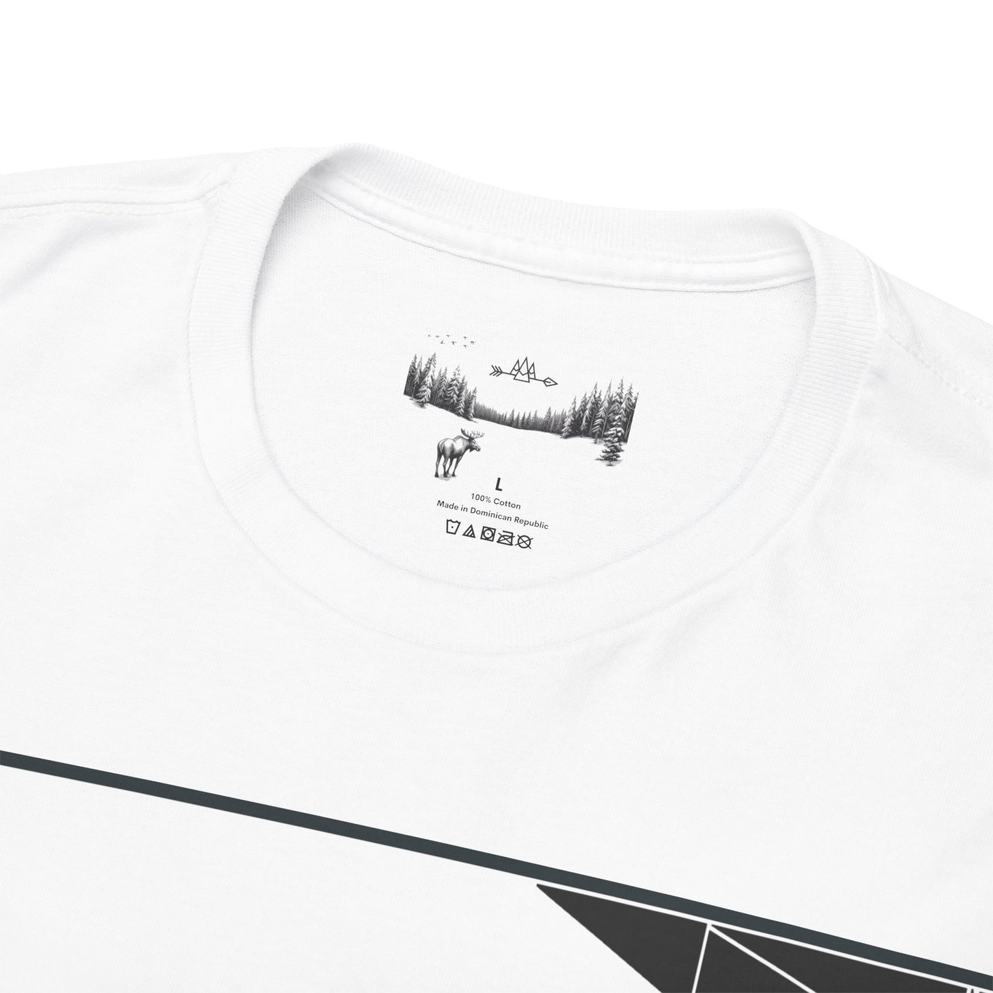 'Cold Hunt' Unisex Heavy Cotton Tee